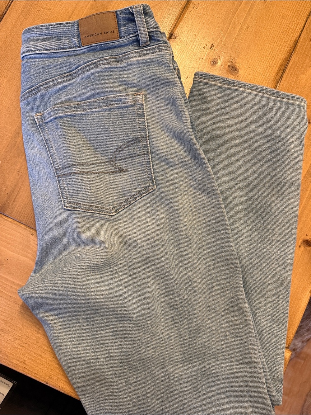American Eagle Outfitters light blue denim jeans